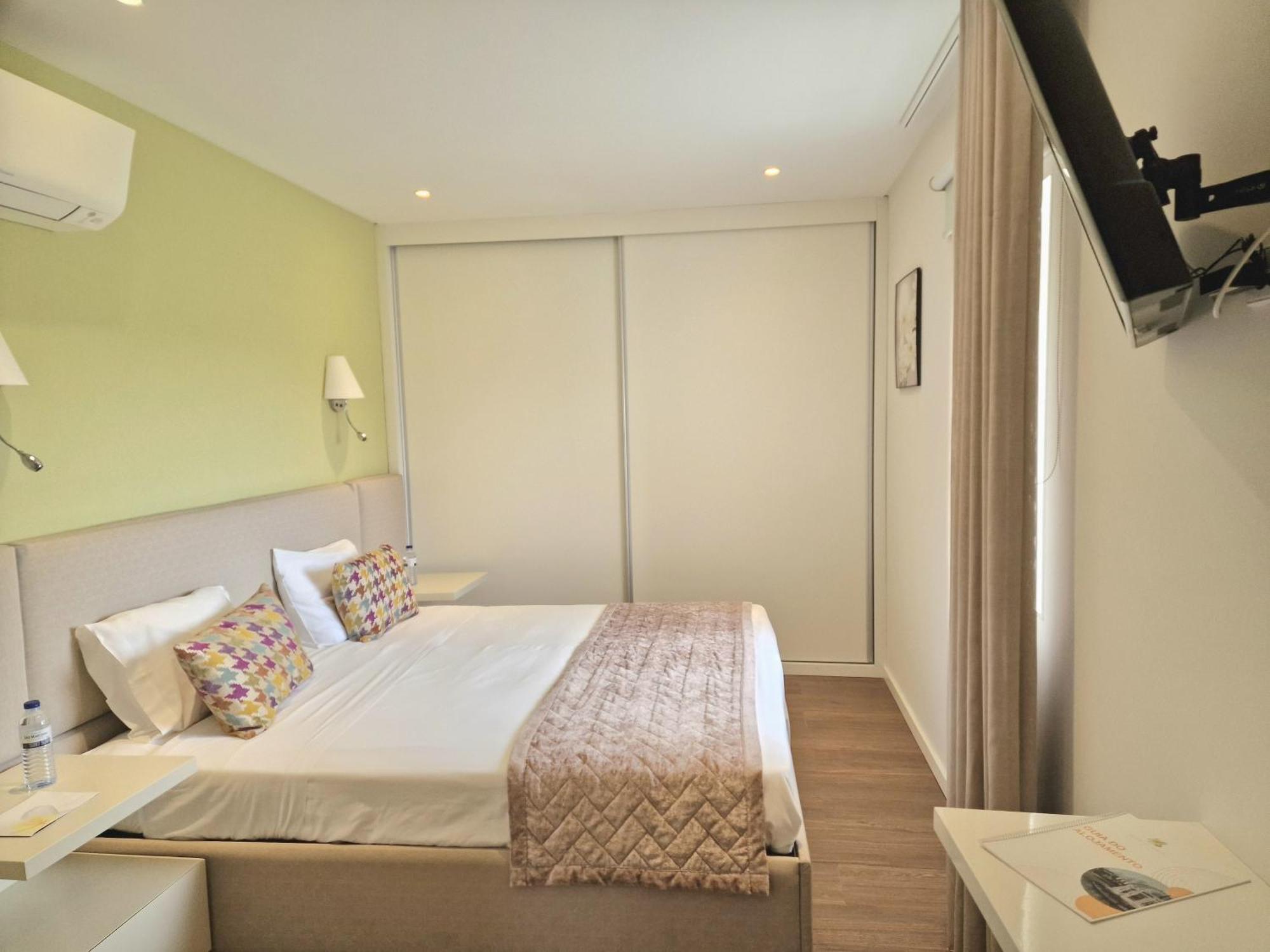 Quinta Dos Jasmins Bed & Breakfast Pacos de Ferreira Ngoại thất bức ảnh