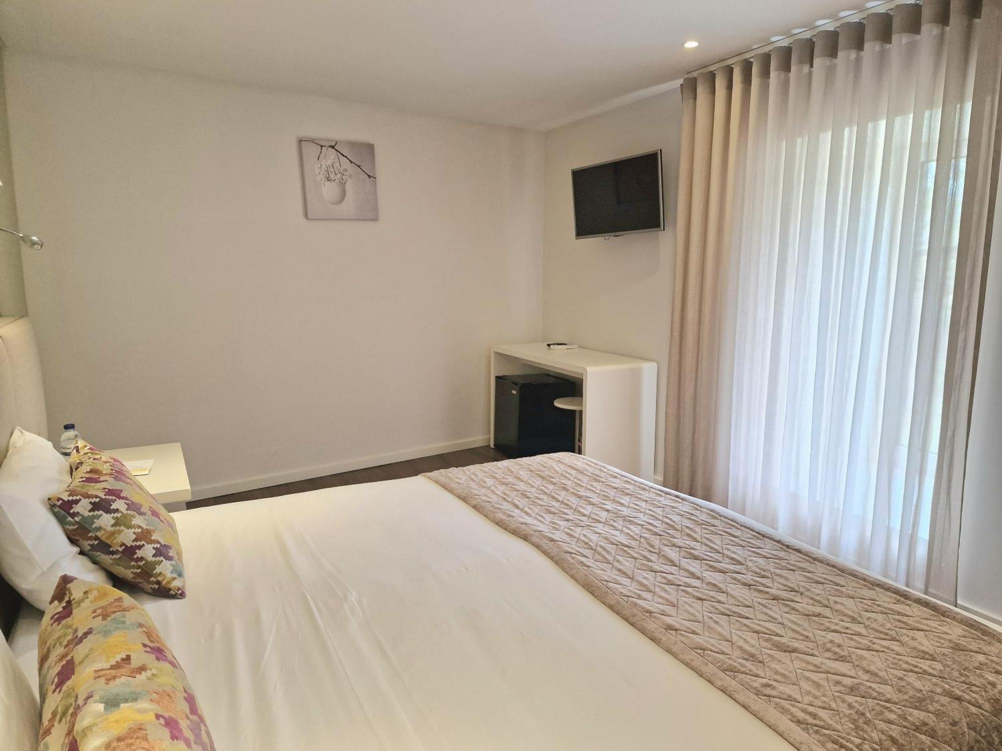Quinta Dos Jasmins Bed & Breakfast Pacos de Ferreira Ngoại thất bức ảnh